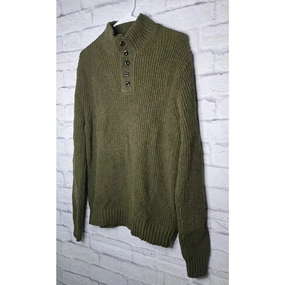 American Eagle Men's cotton blend green mock neck pullover sweater size Medium.